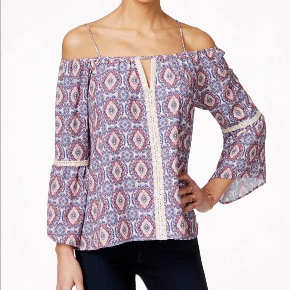 Stoosh off-shoulder top